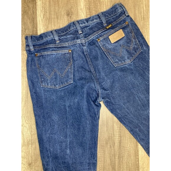 Vintage Wrangler Denim Blue Jeans Cowboy Cut Made in USA 13MWZ Sz 35x30 - Picture 1 of 7